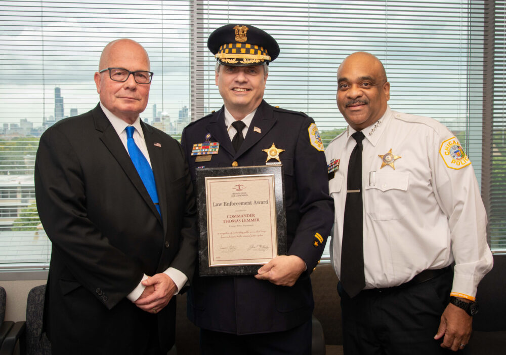 Thomas Lemmer receiving the Illinois State Bar Association Law Enforcement Award, 28 September 2018.